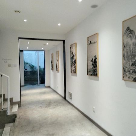 Serene Vale Inn Guilin-Free One Way Pick Up Service To High-Speed Railway Station For 2 Nights מראה חיצוני תמונה