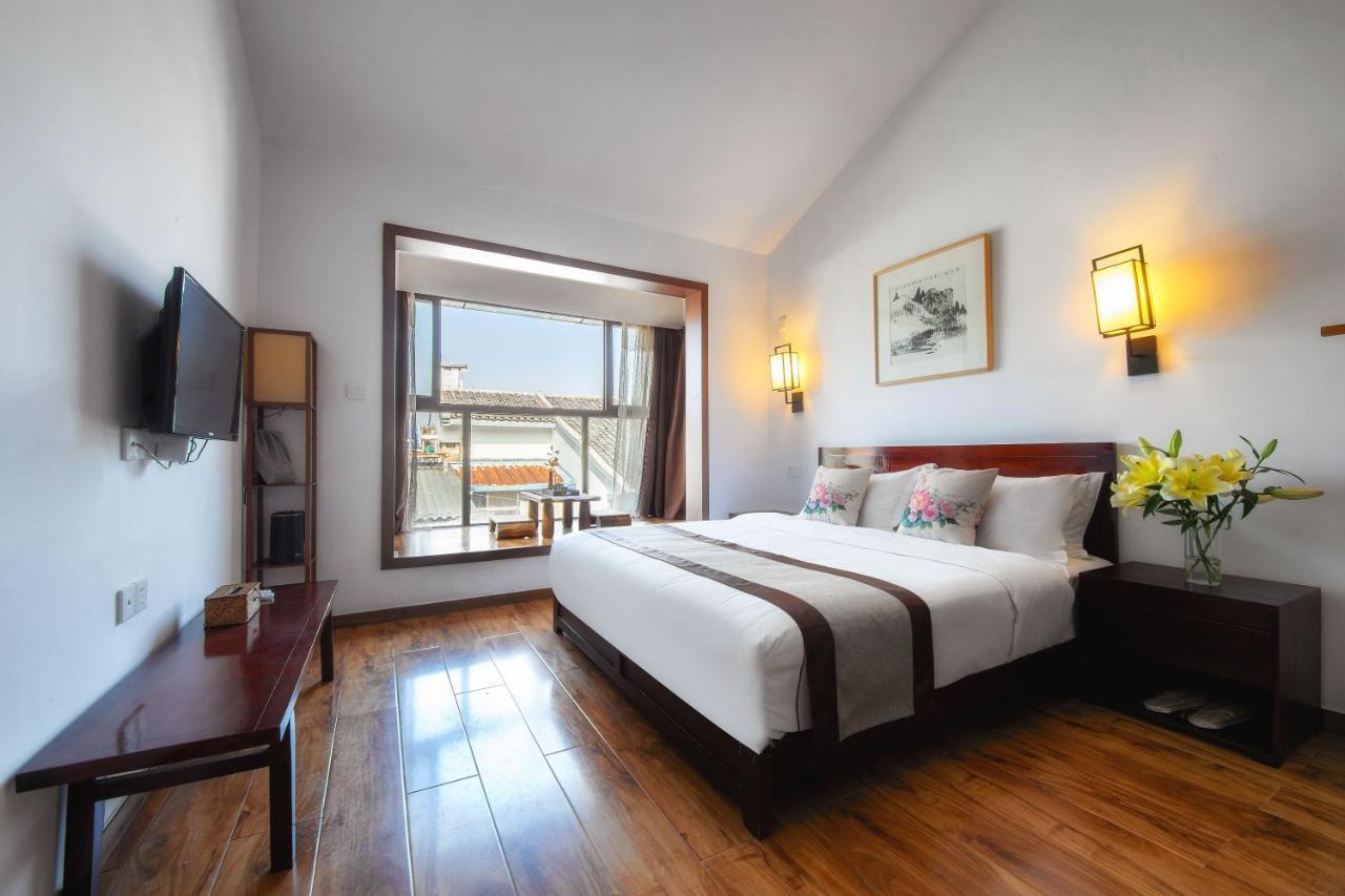 Serene Vale Inn Guilin-Free One Way Pick Up Service To High-Speed Railway Station For 2 Nights מראה חיצוני תמונה
