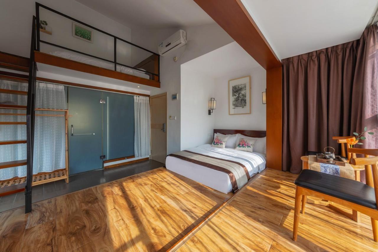 Serene Vale Inn Guilin-Free One Way Pick Up Service To High-Speed Railway Station For 2 Nights מראה חיצוני תמונה
