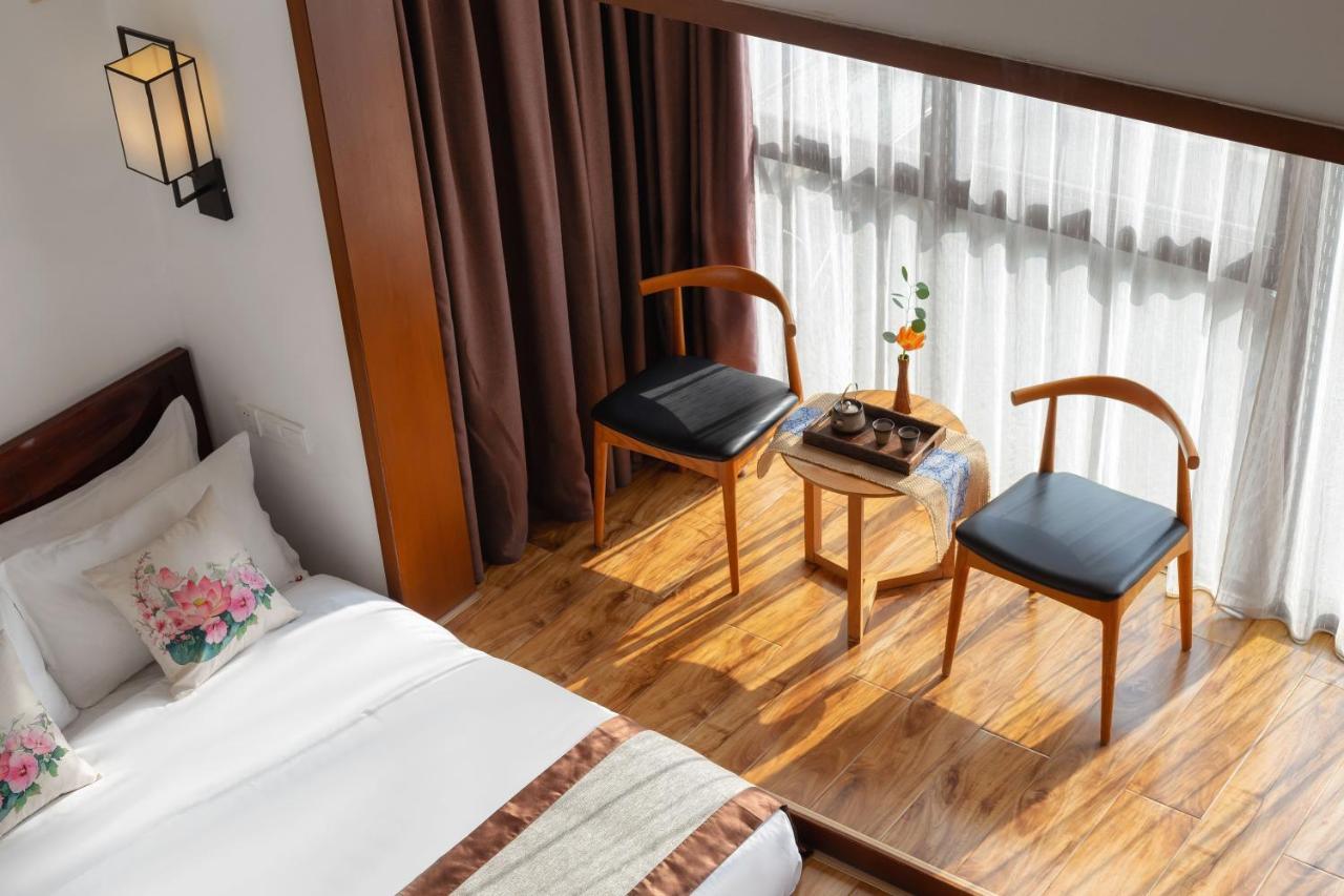 Serene Vale Inn Guilin-Free One Way Pick Up Service To High-Speed Railway Station For 2 Nights מראה חיצוני תמונה