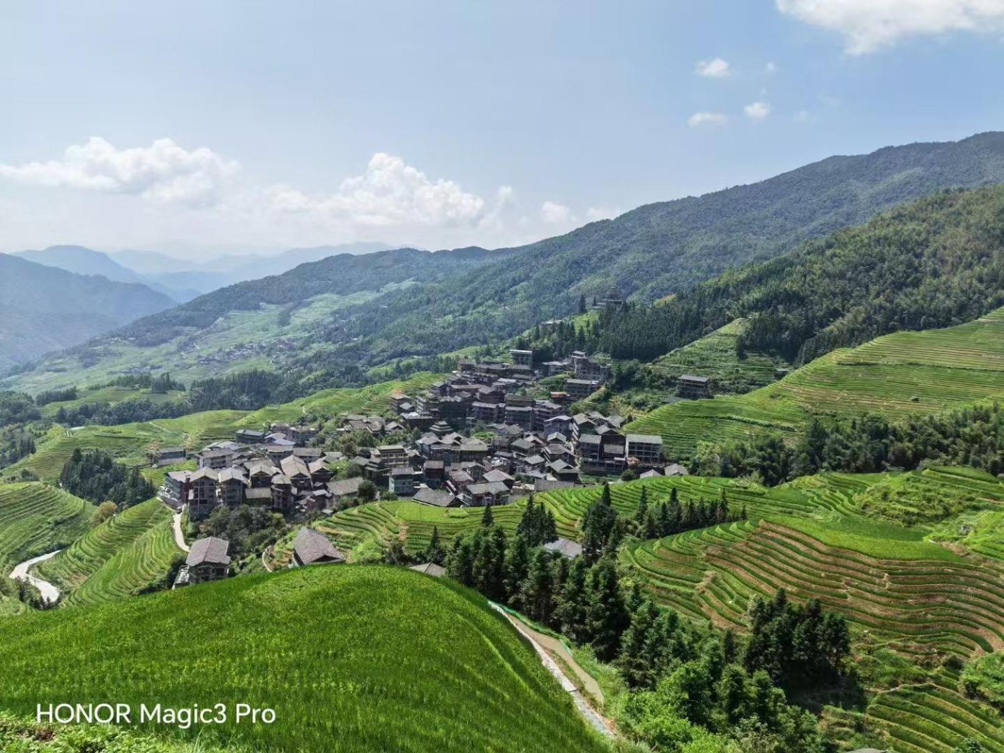 Serene Vale Inn Guilin-Free One Way Pick Up Service To High-Speed Railway Station For 2 Nights מראה חיצוני תמונה