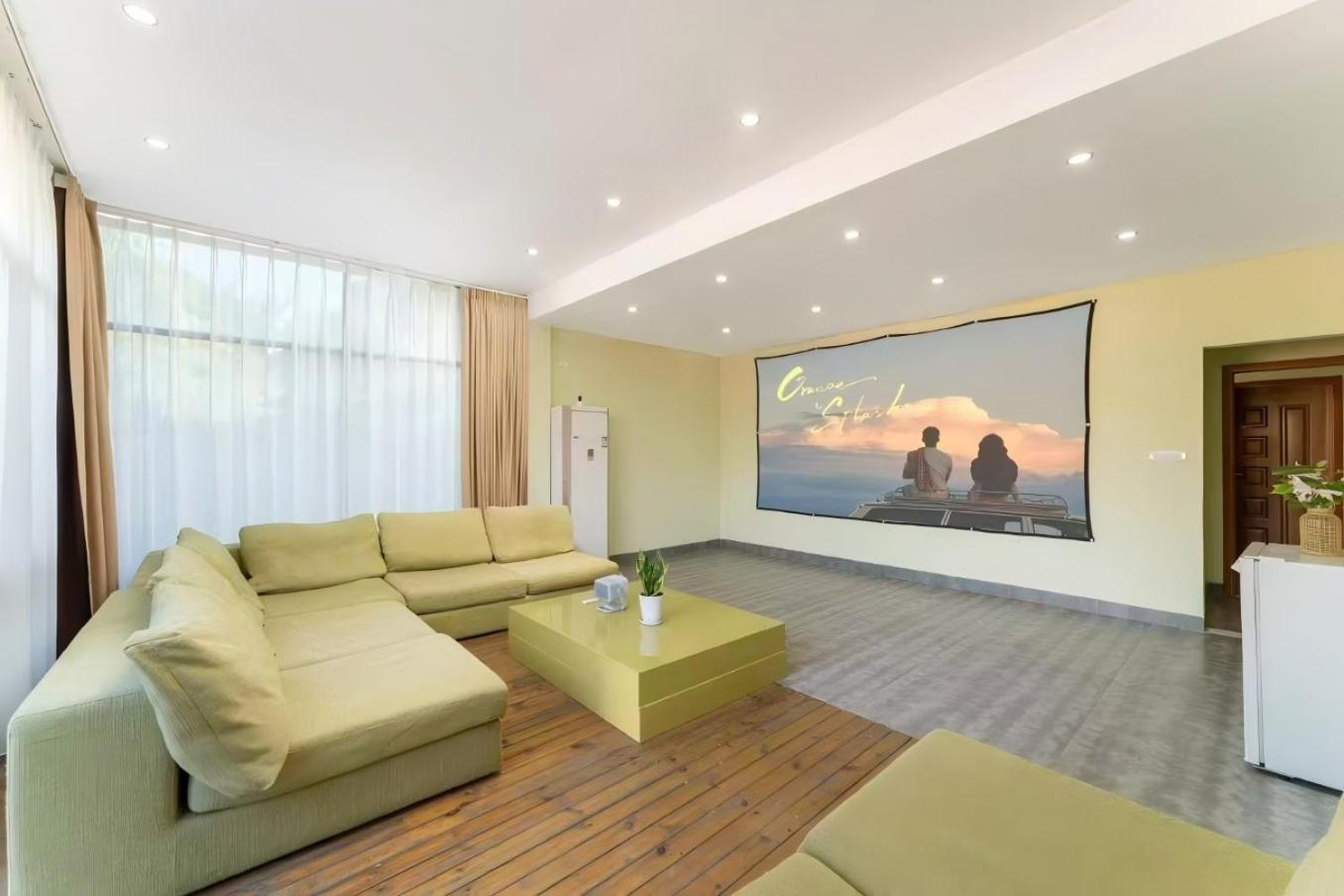 Serene Vale Inn Guilin-Free One Way Pick Up Service To High-Speed Railway Station For 2 Nights מראה חיצוני תמונה