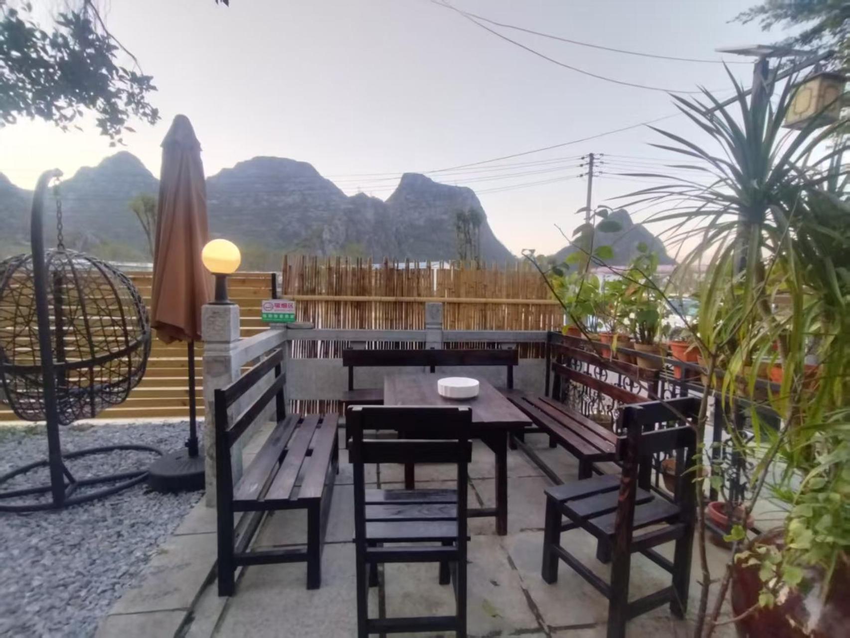Serene Vale Inn Guilin-Free One Way Pick Up Service To High-Speed Railway Station For 2 Nights מראה חיצוני תמונה