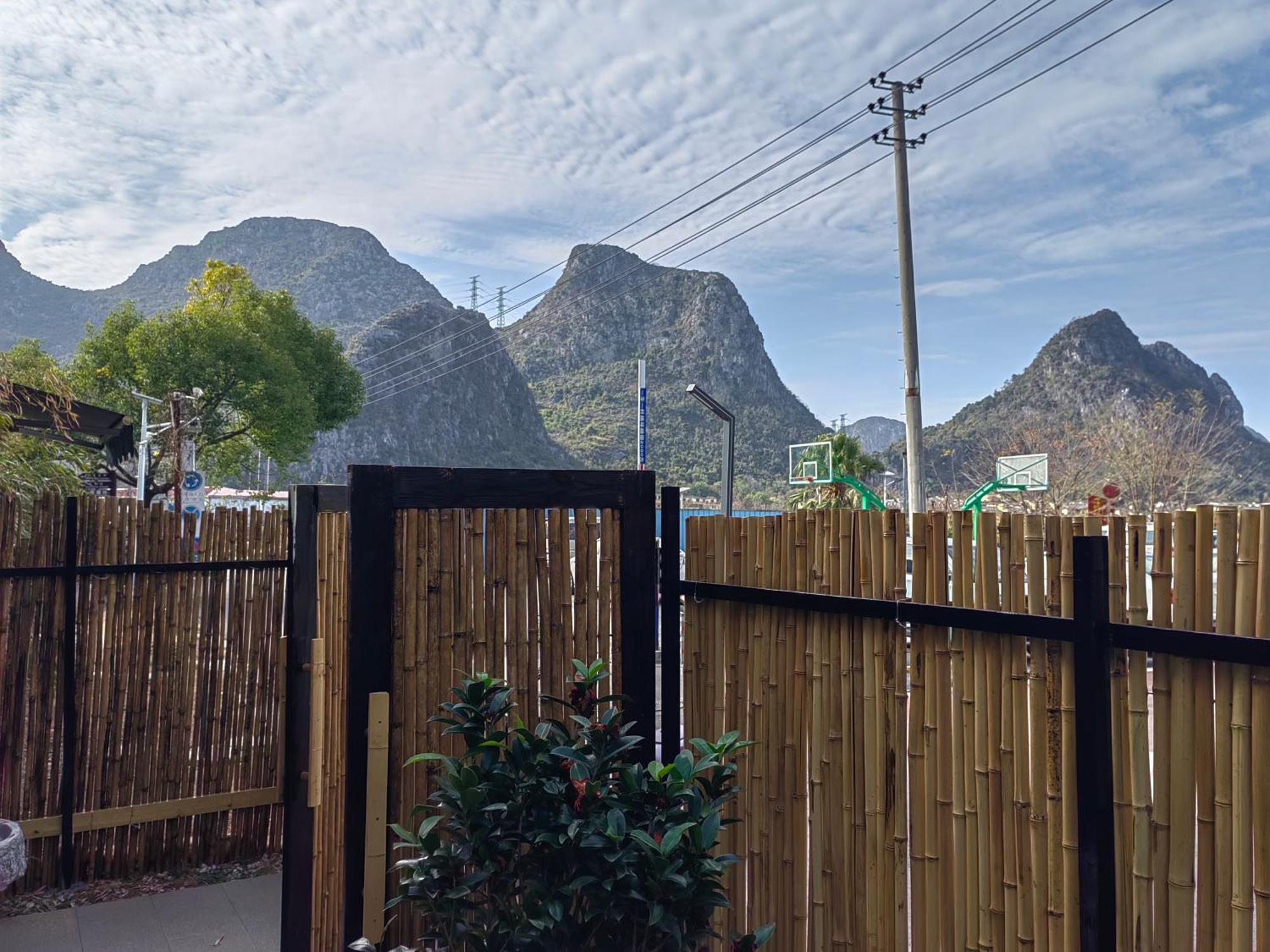 Serene Vale Inn Guilin-Free One Way Pick Up Service To High-Speed Railway Station For 2 Nights מראה חיצוני תמונה